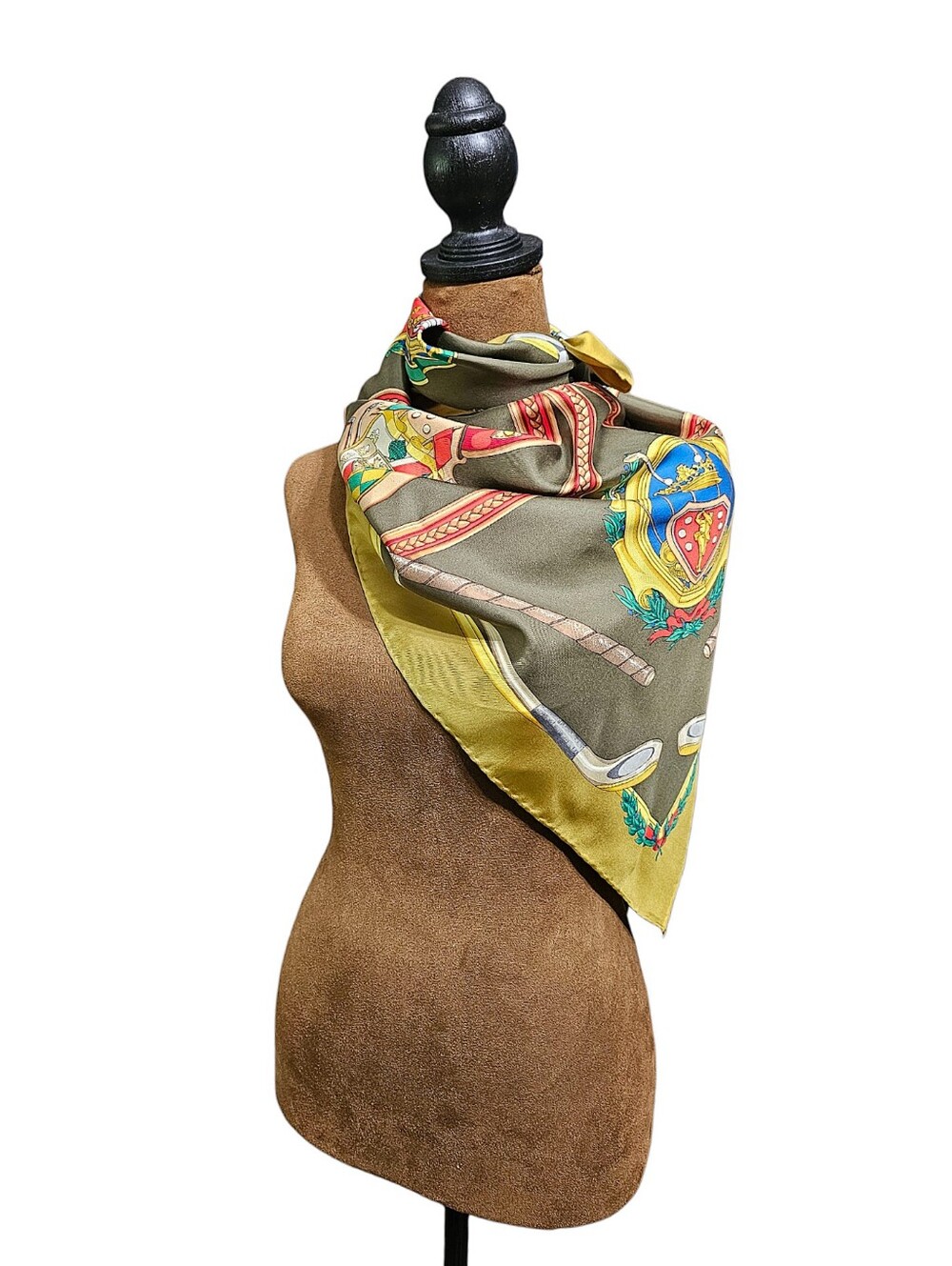 GUCCI SCARF - Picture 13 of 16
